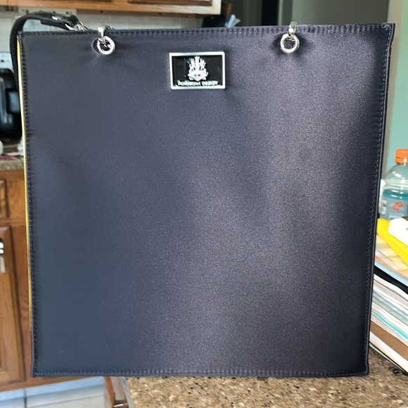 NWOT PANQQBORN DESIGN BLACK AND GOLD COMPUTER BAG - Picture 5 of 10